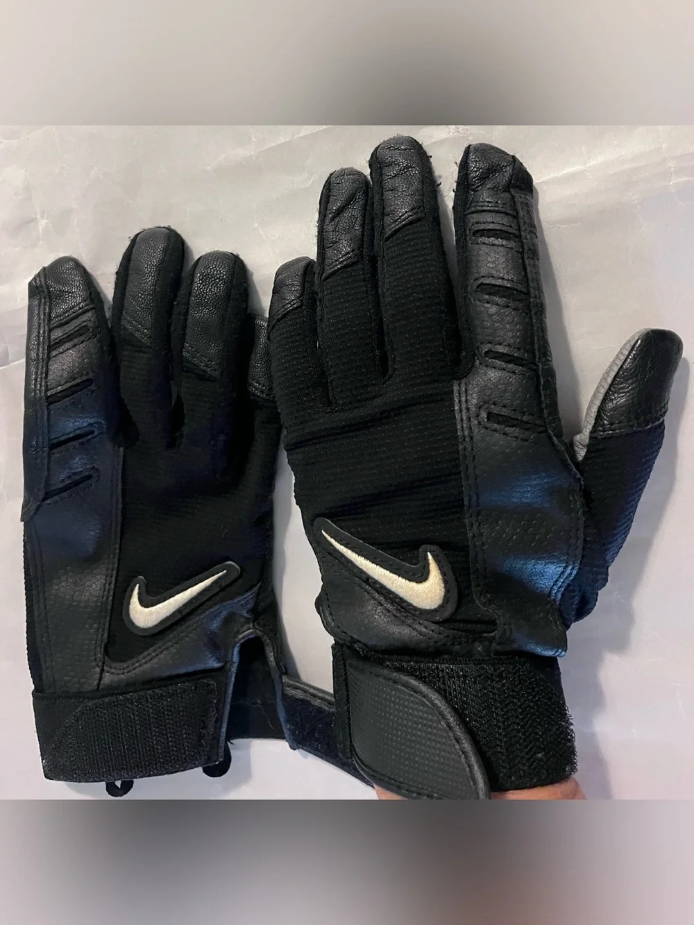 Nike Black Batting Gloves with White Swoosh Logo Youth L / Women’s S